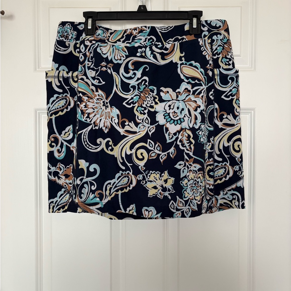 Chico’s Patterned Skort Size 2.5 - image 1